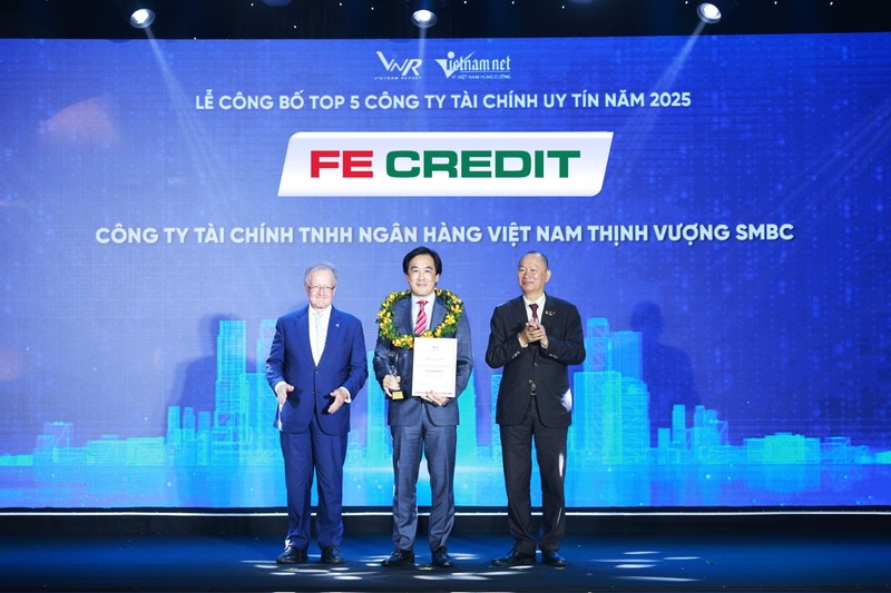 \FE CREDIT tiếp tục duy trì vị thế dẫn đầu ngành tài chính tiêu dùng Việt Nam, theo bảng xếp hạng của Vietnam Report và báo VietnamNet. Ảnh: FE CREDIT. z6902549934469_03e644e1d8d014fad3d21083c45f1d98.jpg