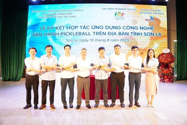 Lễ ký kết hợp tác ứng dụng công nghệ vận hành pickleball trên địa bàn tỉnh Sơn La Lễ ký kết hợp tác ứng dụng công nghệ vận hành pickleball trên địa bàn tỉnh Sơn La