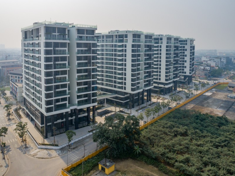 Cư dân Sunshine Green Iconic hưởng lợi từ vị trí đắc địa tại trung tâm của phường Phúc Lợi, TP Hà Nội, cách phố cổ chỉ 10 phút lái xe và kế cận cầu Trần Hưng Đạo sắp khởi công DJI_0977.JPG