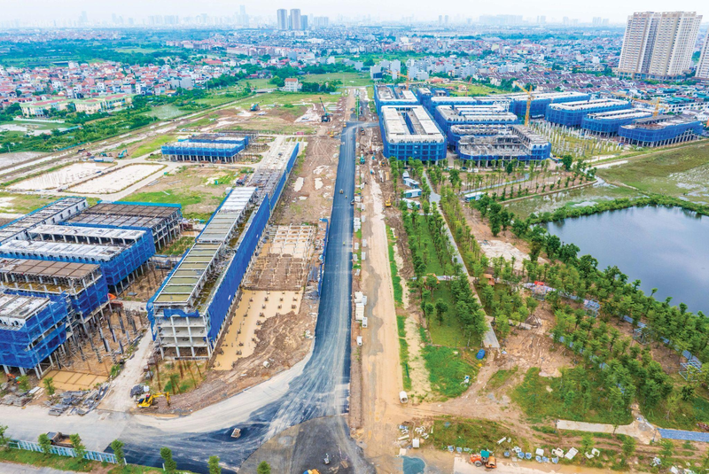 Mặt phố chính của phân khu Victory nằm trên trục xuyên tâm của dự án, cũng chính là đường nối đường Hoàng Quốc Việt kéo dài (mặt cắt rộng 40m), đây chính là những tuyến nhà phố Thủ đô đúng nghĩa Picture1.png