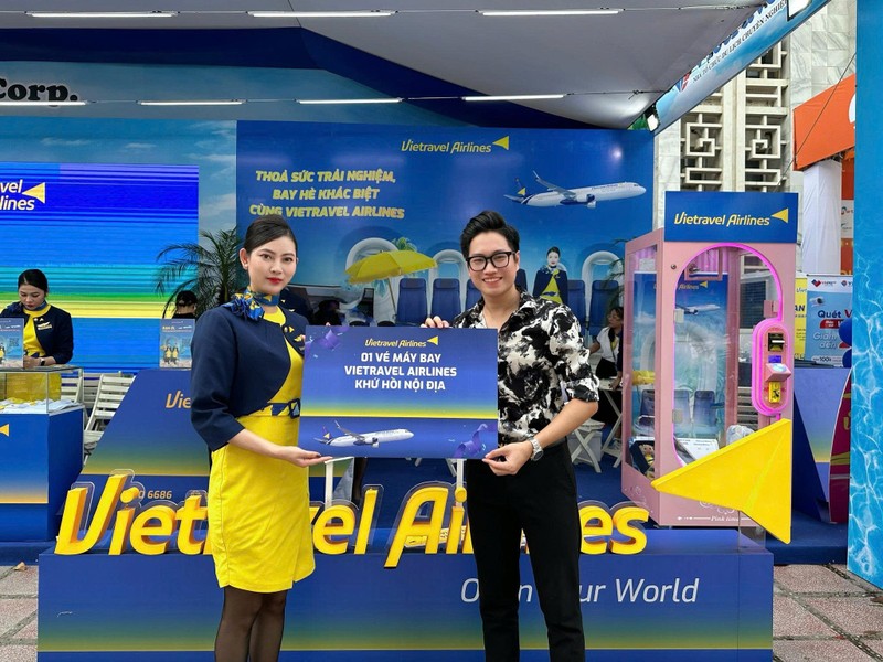 Tại triển lãm, gian trưng bày của Vietravel Airlines được thiết kế thành một chuỗi hành trình cảm xúc với 4 khu vực trải nghiệm Ảnh 1 (21).jpg