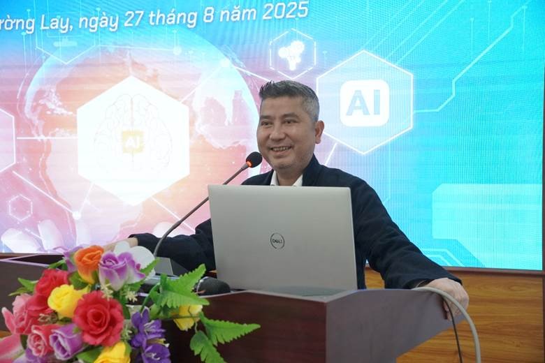 Ông Vũ Xuân Nguyên – Chủ tịch HĐQT IGB Group phát biểu tại buổi tập huấn Ông Vũ Xuân Nguyên – Chủ tịch HĐQT IGB Group phát biểu tại buổi tập huấn