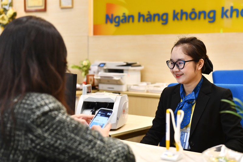 Không dừng lại ở việc phục vụ, PVcomBank còn chủ động lắng nghe và đồng hành cùng khách hàng Ảnh minh họa (3).JPG