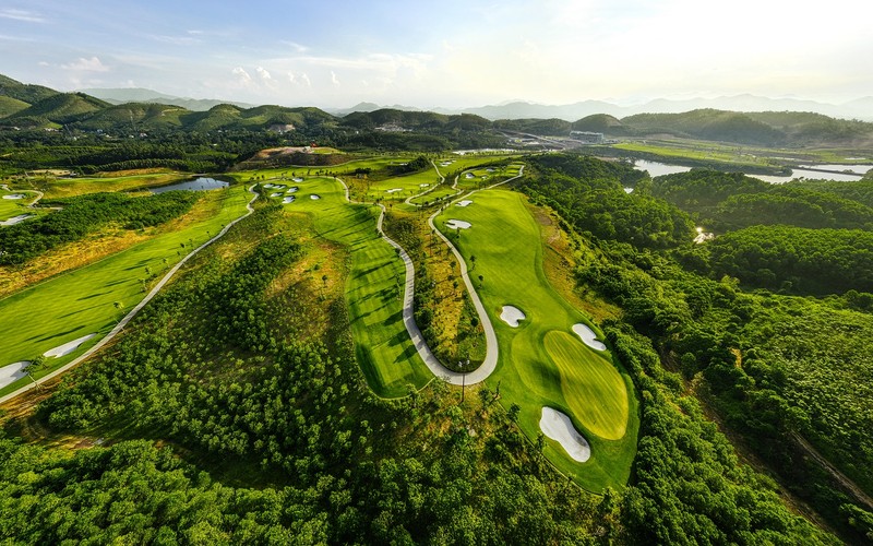 Văn Lang Empire T&T Golf Club là sân golf 5 sao chất lượng cao. Ảnh 2 (24).jpg