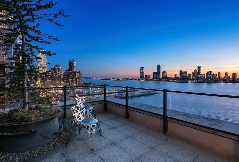Các căn hộ ven sông Hudson tại New York, Mỹ có giá trị cao và được giới thượng lưu săn đón. Ảnh: Cityrealty 01 Capital Square (4).jpg