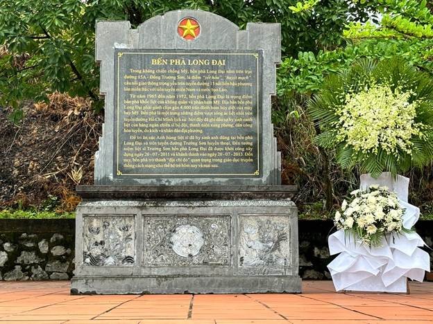 Bến phà Long Đại hôm nay. Bến phà Long Đại hôm nay.