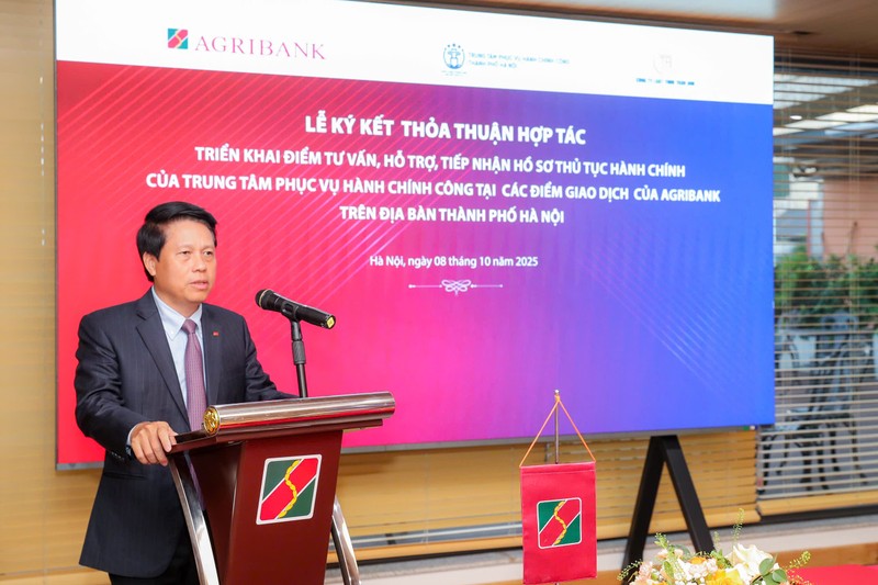 Ông Phạm Tiến Dũng - Phó Thống đốc Ngân hàng Nhà nước Việt Nam dự và phát biểu chỉ đạo tại lễ ký kết Ảnh 1 - Ông Phạm Tiến Dũng - Phó Thống đốc Ngân hàng Nhà nước Việt Nam dự và phát biểu chỉ đạo tại lễ ký kết.jpg