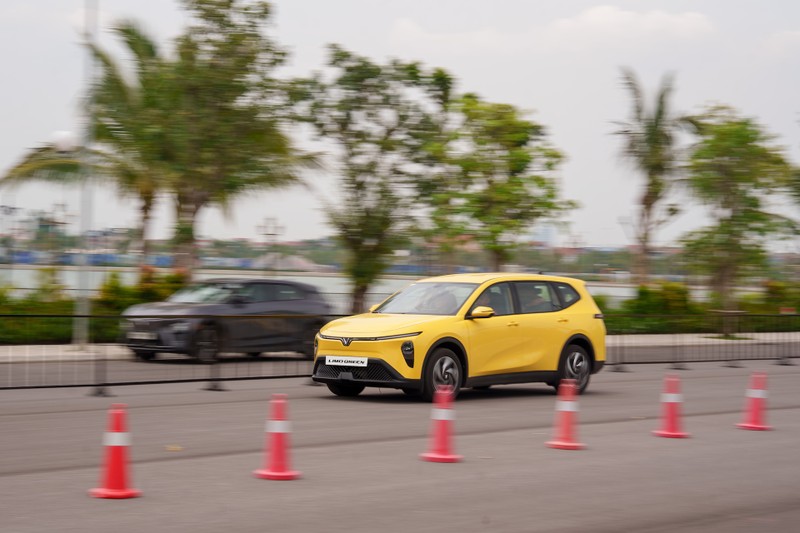 Tân binh Limo Green “bứt tốc” doanh số mạnh mẽ sau chỉ sau 2 tháng bàn giao cho khách hàng. A5 (2).jpeg