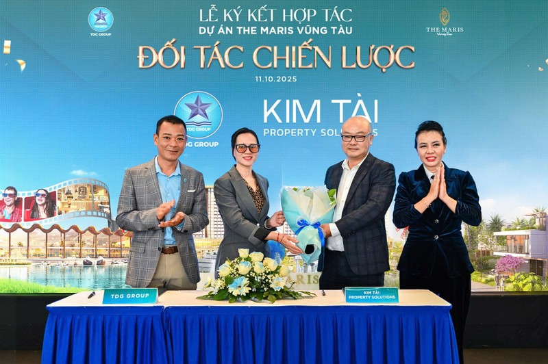 Lễ ký kết hợp tác phát triển không gian thương mại và dịch vụ giữa TDG Group và Kim Tài Property Solutions — bước khởi đầu kiến tạo “điểm đến” truyền cảm hứng tại The Maris Vũng Tàu. z7118307793919_11570cccfe702fb688d17bc89e5525ee.jpg
