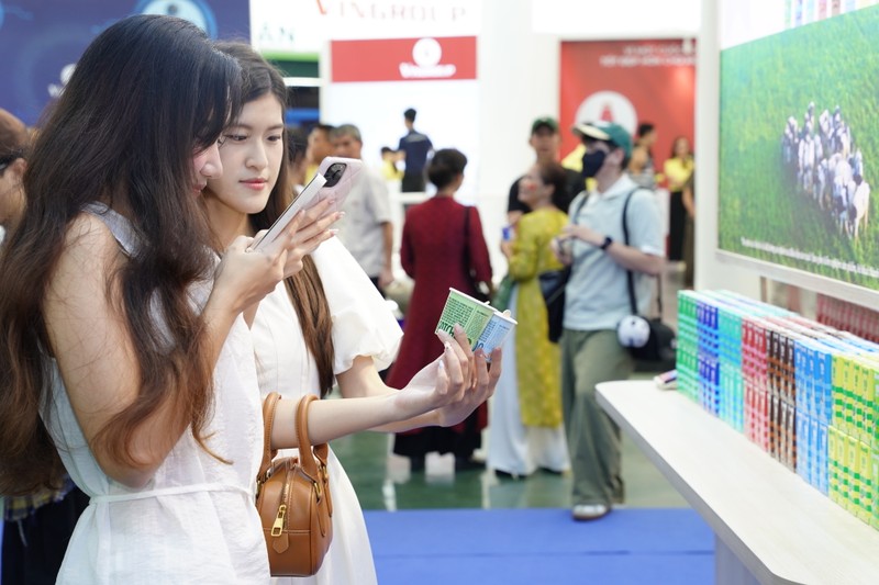 Đổi mới cách tiếp cận với Gen Z là cách Vinamilk duy trì sức hút trong bối cảnh chuyển đổi giữa các thế hệ người tiêu dùng (Ảnh: Minh Anh). HÌNH 4B.JPG