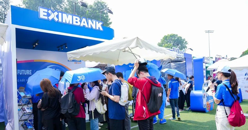 Eximbank tạo dấu ấn với không gian trải nghiệm số tại ngày thẻ Việt Nam 2025
