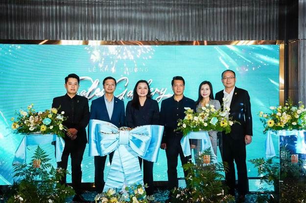 Đại diện Sunshine Group và NobleX Group tại lễ khai trương NobleX Sales Gallery Đại diện Sunshine Group và NobleX Group tại lễ khai trương NobleX Sales Gallery