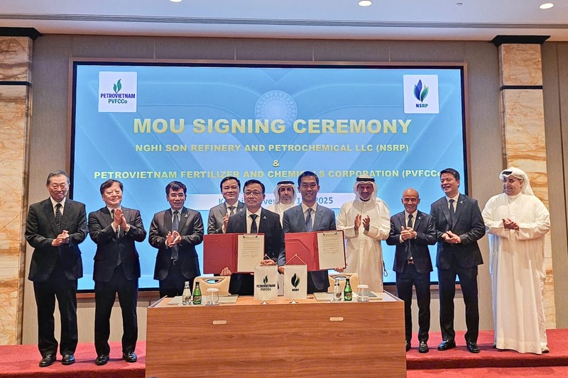 Lễ ký kết MOU giữa PVFCCo - Phú Mỹ với NSRP