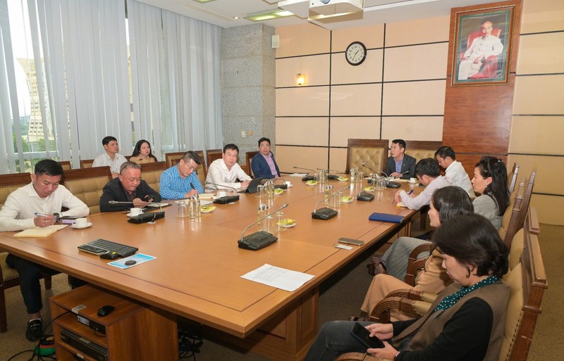 Chi bộ Hành chính quản trị thuộc Đảng bộ bộ phận Văn phòng