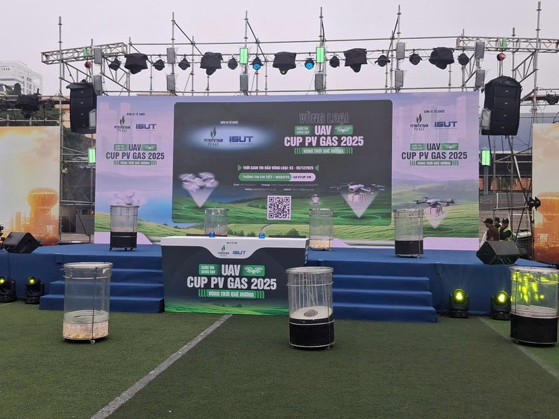 Khai mạc “Cuộc thi Sáng tạo UAV CUP PV GAS 2025: Vùng trời quê hương&quot;