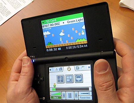 Nintendo DS: Hệ máy này đã làm điên đảo giới game thủ Việt Nam với những trò chơi đầy màu sắc nhưNew Super Mario Bros,Legend of Zelda, hay các phiên bản Pokemon. Thiết bị ghi điểm với người dùng bởi sự tương tác mới lạ cùng bút cảm ứng - khá mới mẻ so với các đối thủ cùng thời. Nintendo DS: Hệ máy này đã làm điên đảo giới game thủ Việt Nam với những trò chơi đầy màu sắc nhưNew Super Mario Bros,Legend of Zelda, hay các phiên bản Pokemon. Thiết bị ghi điểm với người dùng bởi sự tương tác mới lạ cùng bút cảm ứng - khá mới mẻ so với các đối thủ cùng thời.