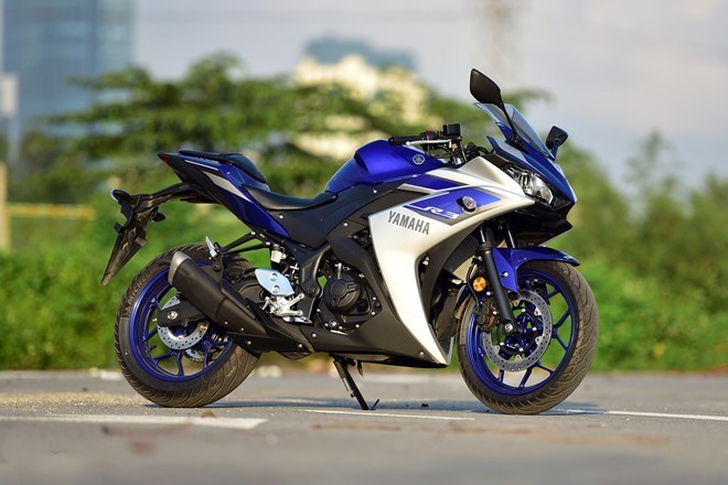 Yamaha YZF-R3 dính 2 lỗi riêng biệt tại Việt Nam.