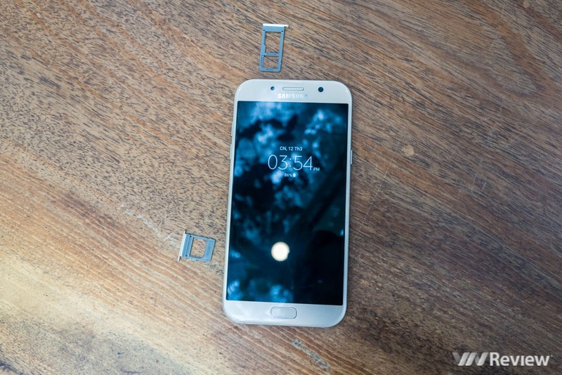 Đánh giá Samsung Galaxy A7 2017: Máy tầm trung giá cao cấp ảnh 5