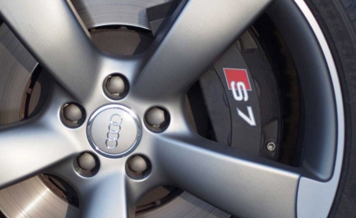 5 thói quen xấu lái xe cần tránh ảnh 1