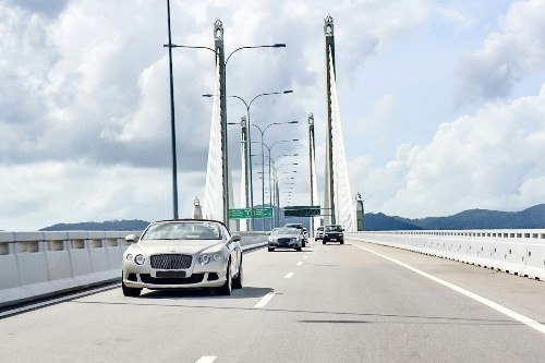 Khách hàng Bentley Hà Nội có cơ hội trải nghiệm Singapore Yacht Show lần thứ 7. Khách hàng Bentley Hà Nội có cơ hội trải nghiệm Singapore Yacht Show lần thứ 7.