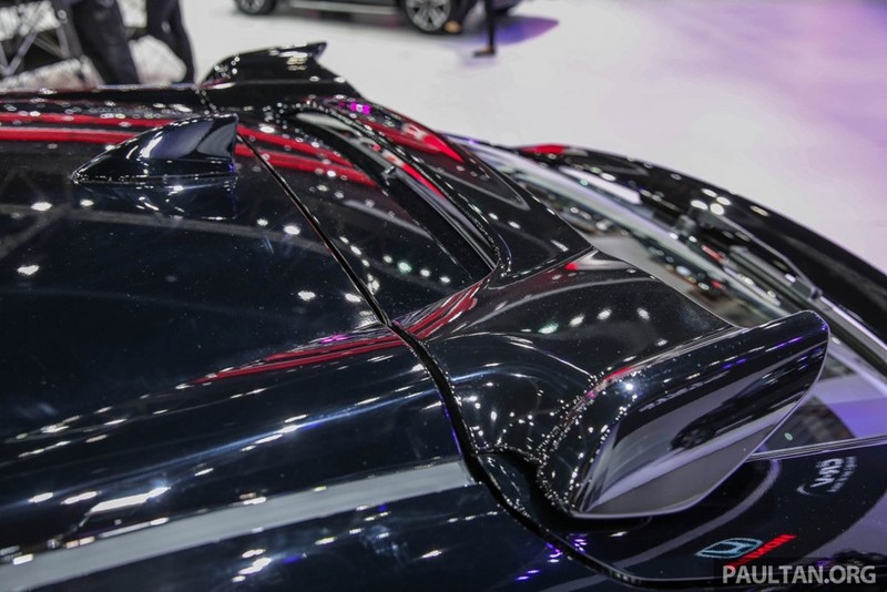 Civic Hatchback ra mắt tại Thái Lan hồi đầu tháng 3, với phiên bản dùng động cơ 1.5L Turbo. Phiên bản này này có giá khoảng 34.000 USD.