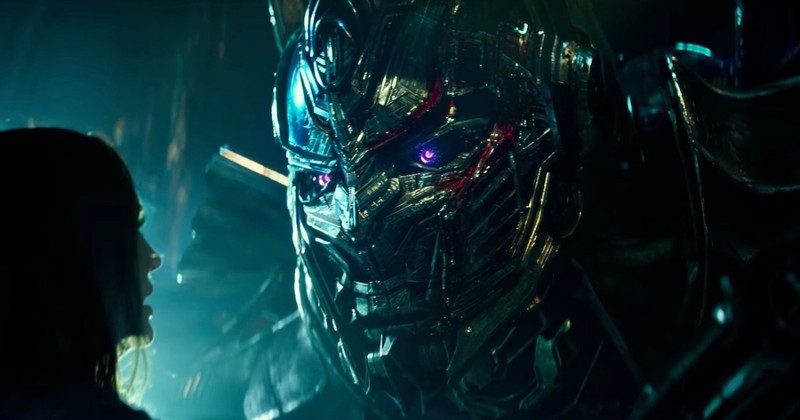 Optimus Prime bị người sáng tạo tẩy não