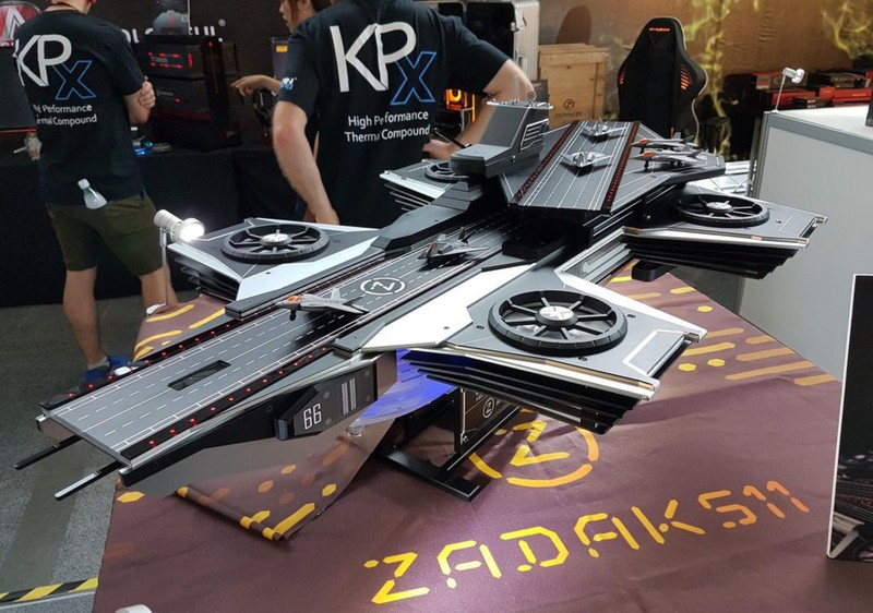 Những mẫu máy tính độ cực độc tại Computex 2017 hình ảnh 3 Nhung mau may tinh do cuc doc tai Computex 2017 hinh anh 3