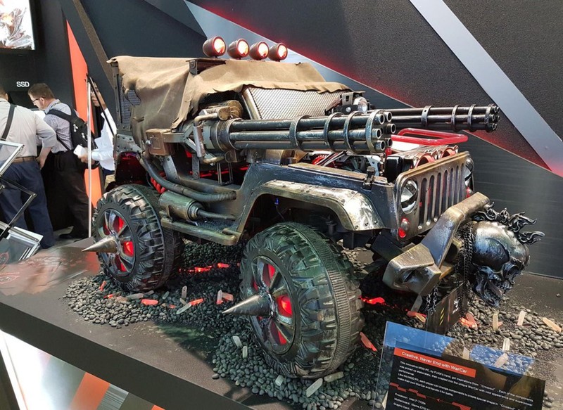 Những mẫu máy tính độ cực độc tại Computex 2017 hình ảnh 2 Nhung mau may tinh do cuc doc tai Computex 2017 hinh anh 2