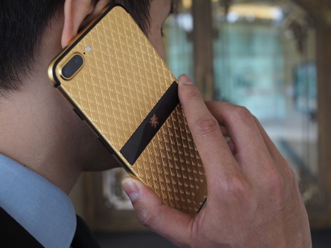 Những điện thoại xa xỉ, giá trăm triệu đồng ở Việt Nam ảnh 1