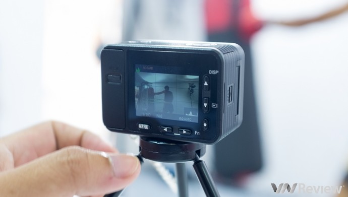 Cận cảnh Sony RX0 tại Việt Nam: Camera siêu nhỏ dùng ống kính Zeiss ảnh 7 Cận cảnh Sony RX0 tại Việt Nam: Camera siêu nhỏ dùng ống kính Zeiss ảnh 7