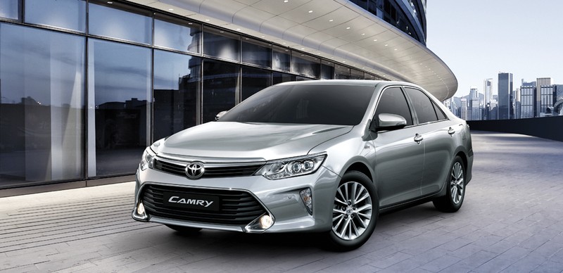 Mẫu Camry 2017 của Toyota. Ảnh: TMV