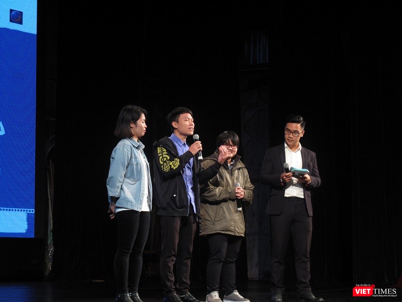 Những thước phim nhạy cảm về sự an toàn của trẻ em gái tạo nên nhiều thông điệp xúc động ảnh 1