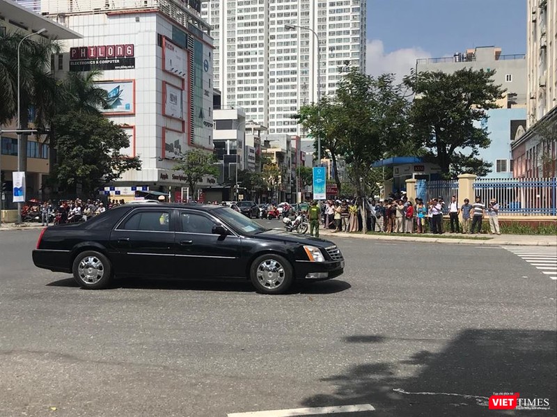 Lễ đón Tổng thống Mỹ Donald Trump đến Đà Nẵng dự Tuần lễ cấp cao APEC ảnh 16