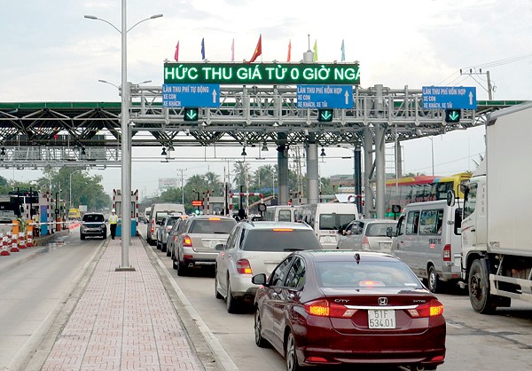 Trạm thu phí BOT Cai Lậy - Ảnh: Bộ GTVT