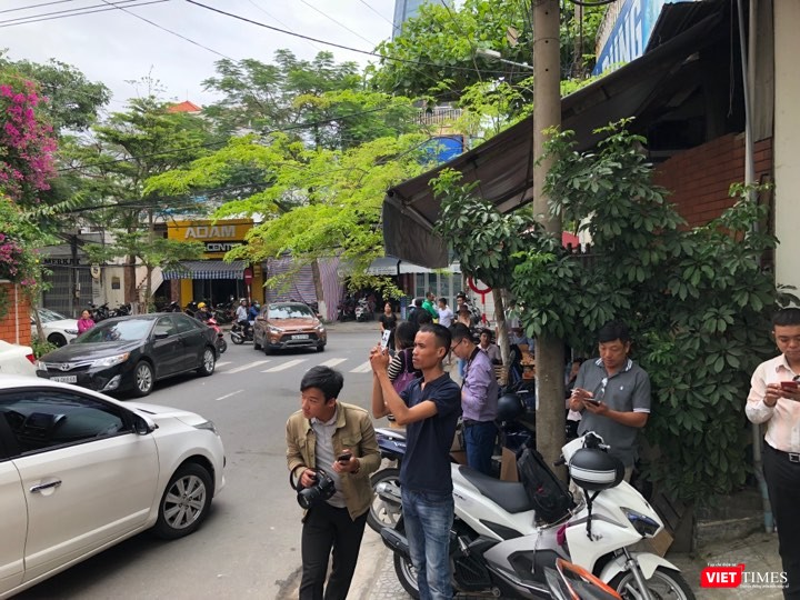 Công an khám xét nhà 2 cựu Chủ tịch TP. Đà Nẵng ảnh 10