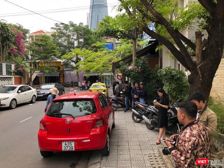 Công an khám xét nhà 2 cựu Chủ tịch TP. Đà Nẵng ảnh 3