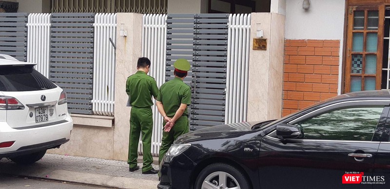 Công an khám xét nhà 2 cựu Chủ tịch TP. Đà Nẵng ảnh 6