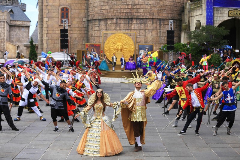 Carnival yến tiệc vua mặt trời Carnival yến tiệc vua mặt trời