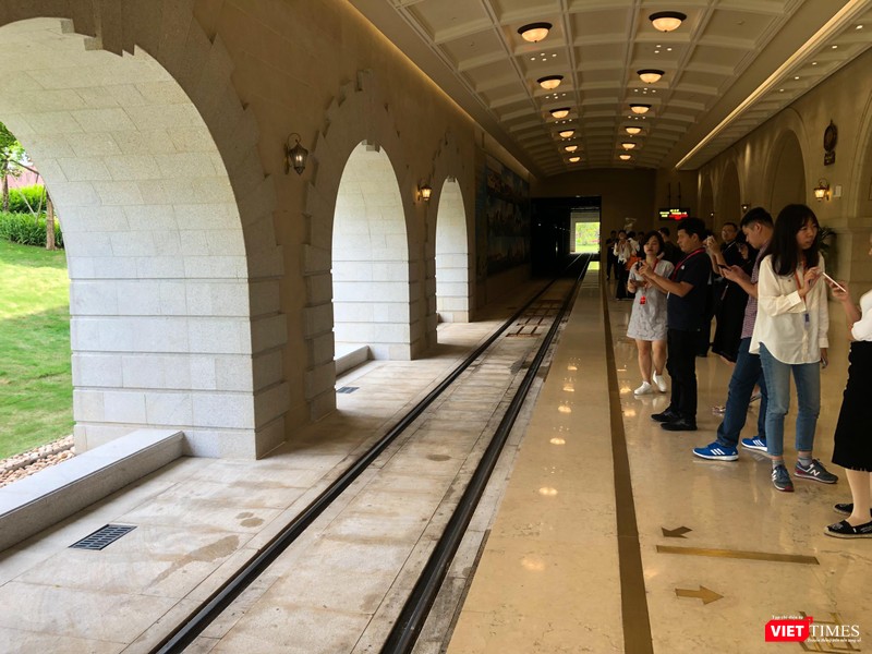 Điểm chờ tàu điện trong Ox Horn Điểm chờ tàu điện trong Ox Horn