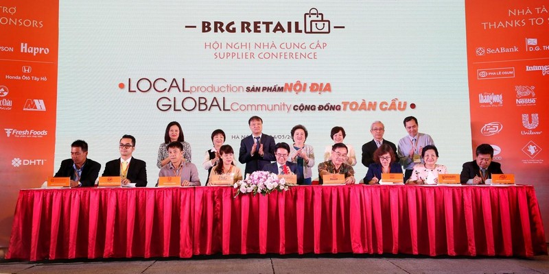 Đại diện các nhà cung cấp tiêu biểu tham gia ký kết với BRG Retail tại Hội nghị Đại diện các nhà cung cấp tiêu biểu tham gia ký kết với BRG Retail tại Hội nghị