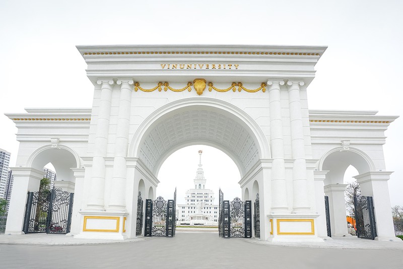 Ngay từ khi khởi sự, VinUni đã hợp tác chặt chẽ với hai trường Đại học tinh hoa hàng đầu thế giới là Đại học Cornell và Đại học Pennsylvania. Hai đối tác chiến lược thuộc nhóm Ivy League (Mỹ), thuộc Top 20 Đại học hàng đầu thế giới ngay từ khi khởi sự, VinUni đã hợp tác chặt chẽ với hai trường Đại học tinh hoa hàng đầu thế giới là Đại học Cornell và Đại học Pennsylvania. Hai đối tác chiến lược thuộc nhóm Ivy League (Mỹ), thuộc Top 20 Đại học hàng đầu thế giới
