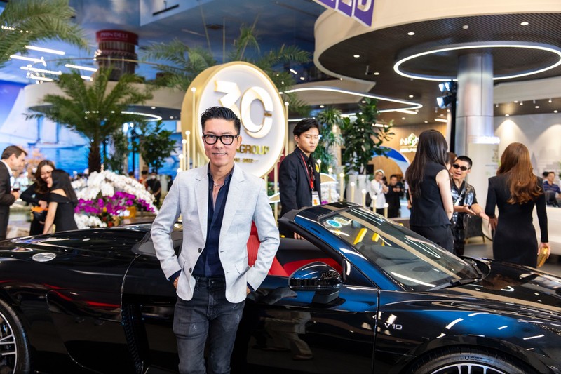 Ca sĩ Huy Tâm cũng “xuống tiền” cho mình căn hộ cao cấp tại dự án The Grand Manhattan Ca sĩ Huy Tâm cũng “xuống tiền” cho mình căn hộ cao cấp tại dự án The Grand Manhattan