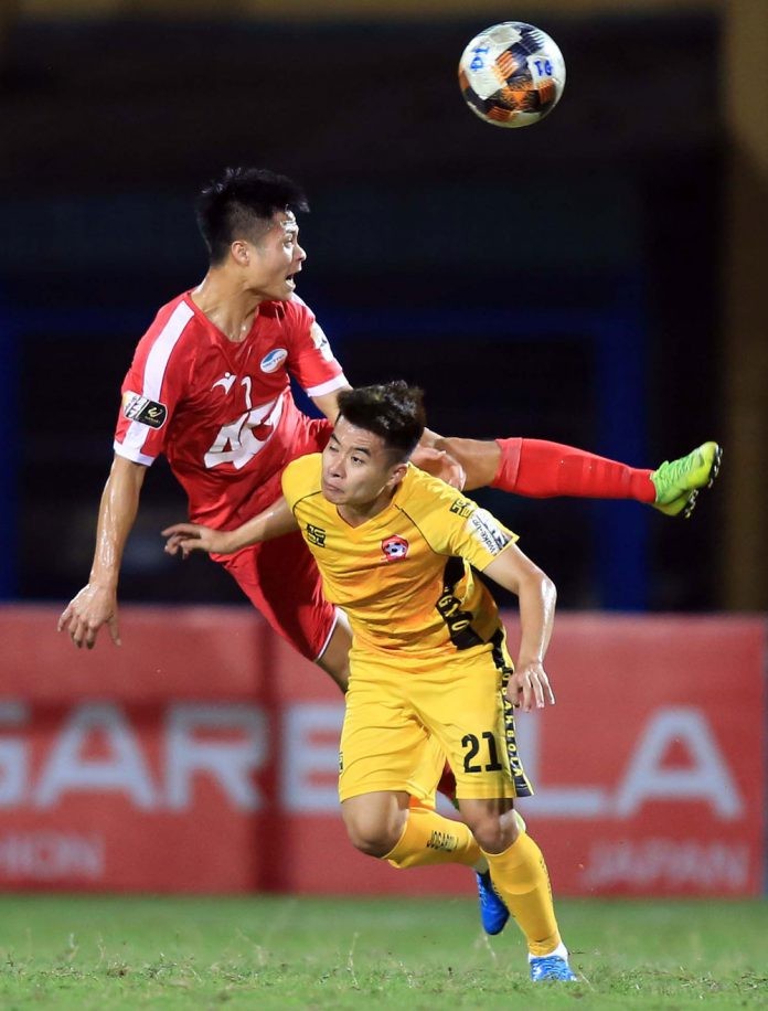 Các cầu thủ Viettel đã khá tốn nhiều sức lực sau trận cầu đầy bạo lực trước Hải Phòng vòng 11 (ảnh VPF)