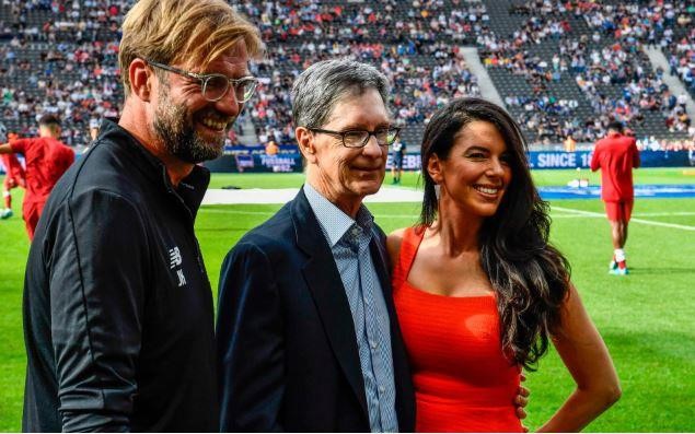 HLV Jurgen Klopp- Lời hứa 4 năm trước ảnh 2 . Ngay sau “nỗi đau Kiev”, để Real nẫng cúp vàng trên tay, ông bầu Liverpool đã móc hầu bao 163,98 triệu bảng để đầu tư đội hình (ảnh AFP)