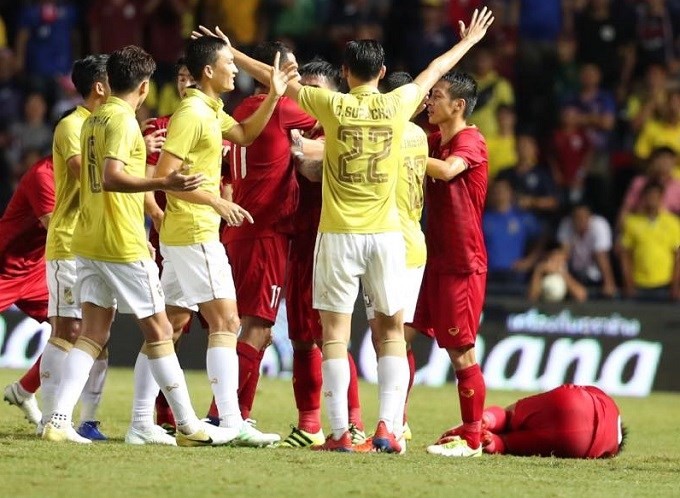 Chơi rất thô bạo nhưng Thái Lan vẫn không thể kiếm được chiến thắng trên sân nhà (ảnh TTVH)