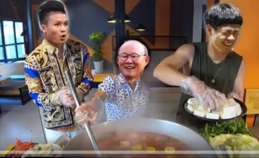 Hậu King's Cup 2019: Lá thư từ Bangkok ảnh 3 Ông Park và các học trò đã làm cho món lẩu Thái có cả vị cay, lẫn đẳng (ảnh họa sĩ T.Thắng)