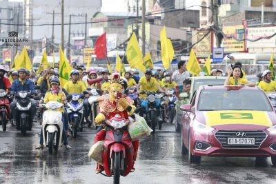 Khán giả xứ Nghệ luôn sát cánh cùng đội bóng (ảnh Giáp San)