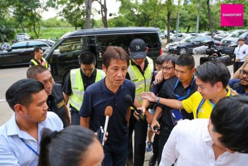 Bổ nhiệm HLV Akira Nishino- bóng đá Thái Lan quyết chơi lớn ảnh 3  HLV Akira Nishino - người hùng suýt đưa Nhật Bản vào Tứ kết World Cup 2018 ( ảnh Fox)