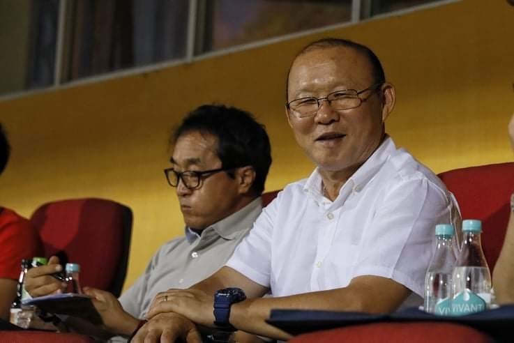 Sự có mặt của ông Park khiến trận đấu Viettel- TP.HCM sôi nổi hơn (ảnh Vietnamnet) Sự có mặt của ông Park khiến trận đấu Viettel- TP.HCM sôi nổi hơn (ảnh Vietnamnet)