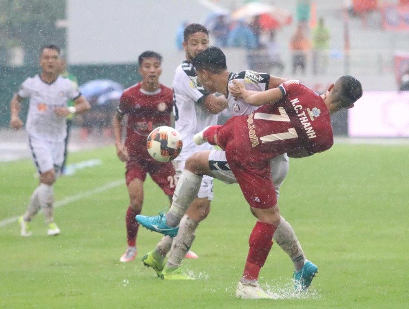 Trời thương ai, kẻ đó thắng! Ảnh VPF. Trời thương ai, kẻ đó thắng! Ảnh VPF.